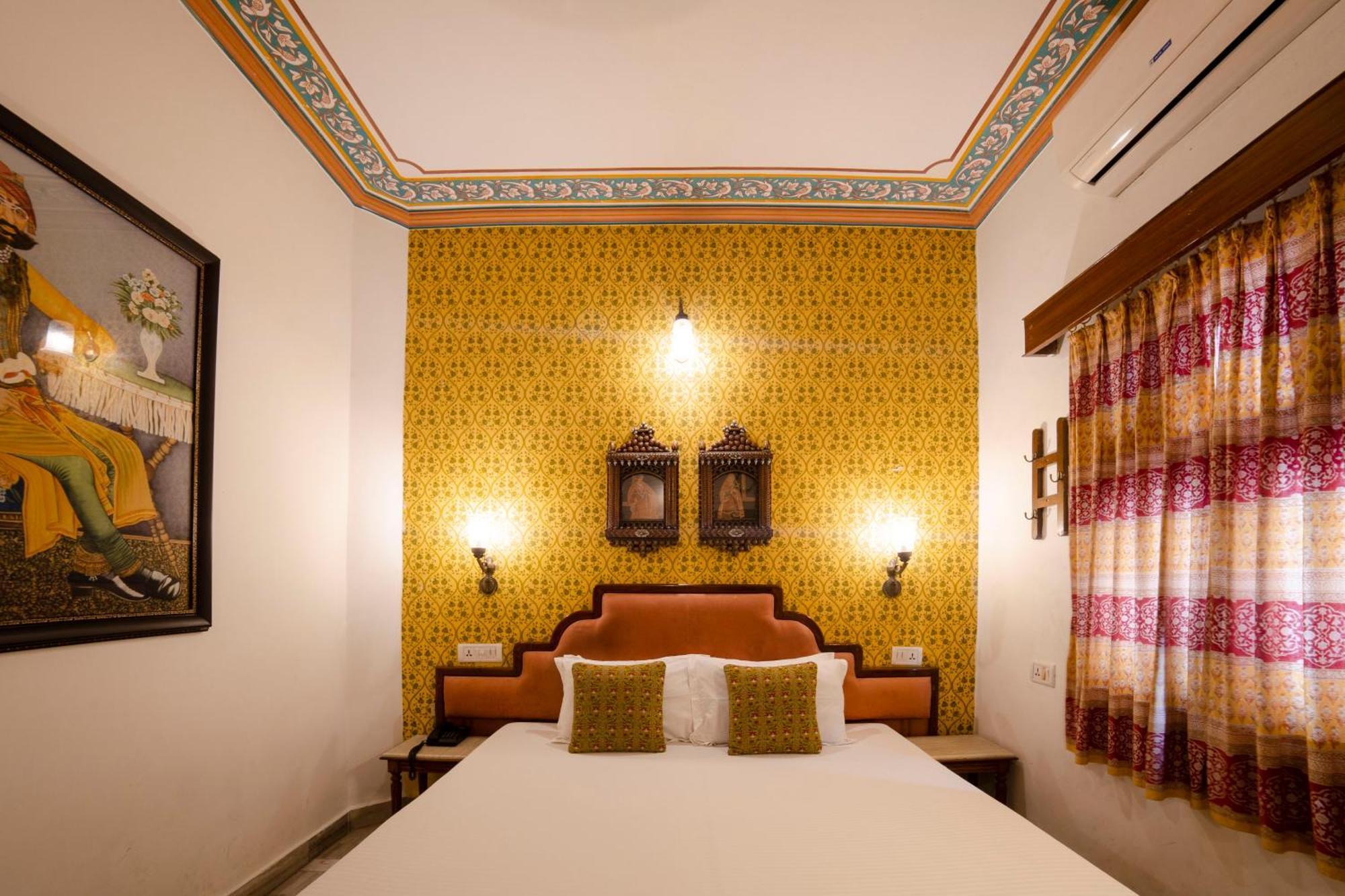 Hotel Pearl Palace Джайпур Екстериор снимка